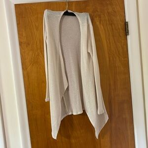 Women’s VOLCOM Off-white long sleeve shrug size XS (0/2)